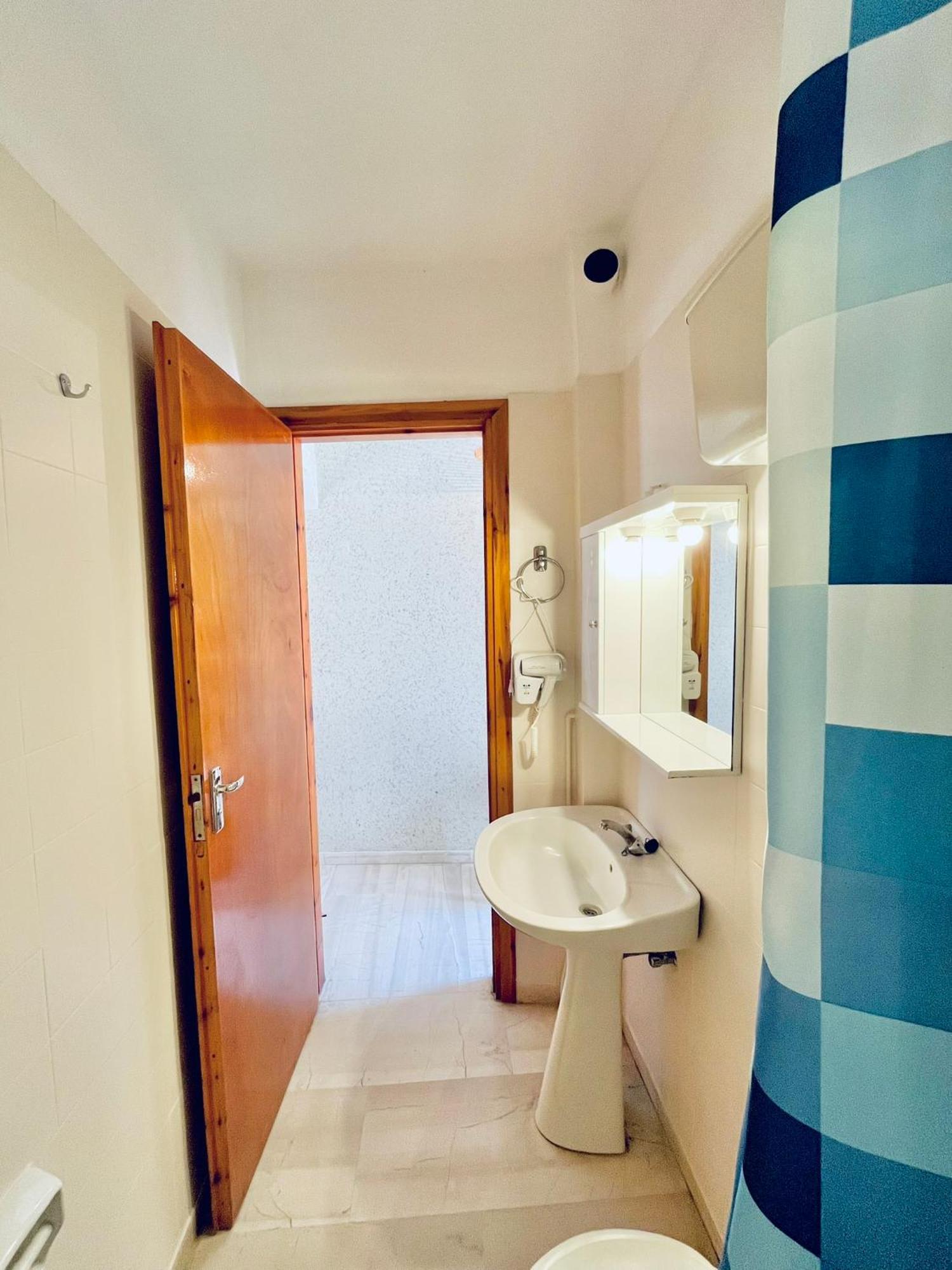 Oelia Rooms & Apartments Agia Marina  ภายนอก รูปภาพ