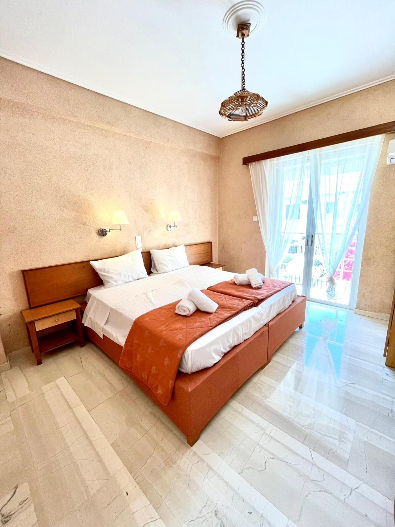 Oelia Rooms & Apartments Agia Marina  ภายนอก รูปภาพ