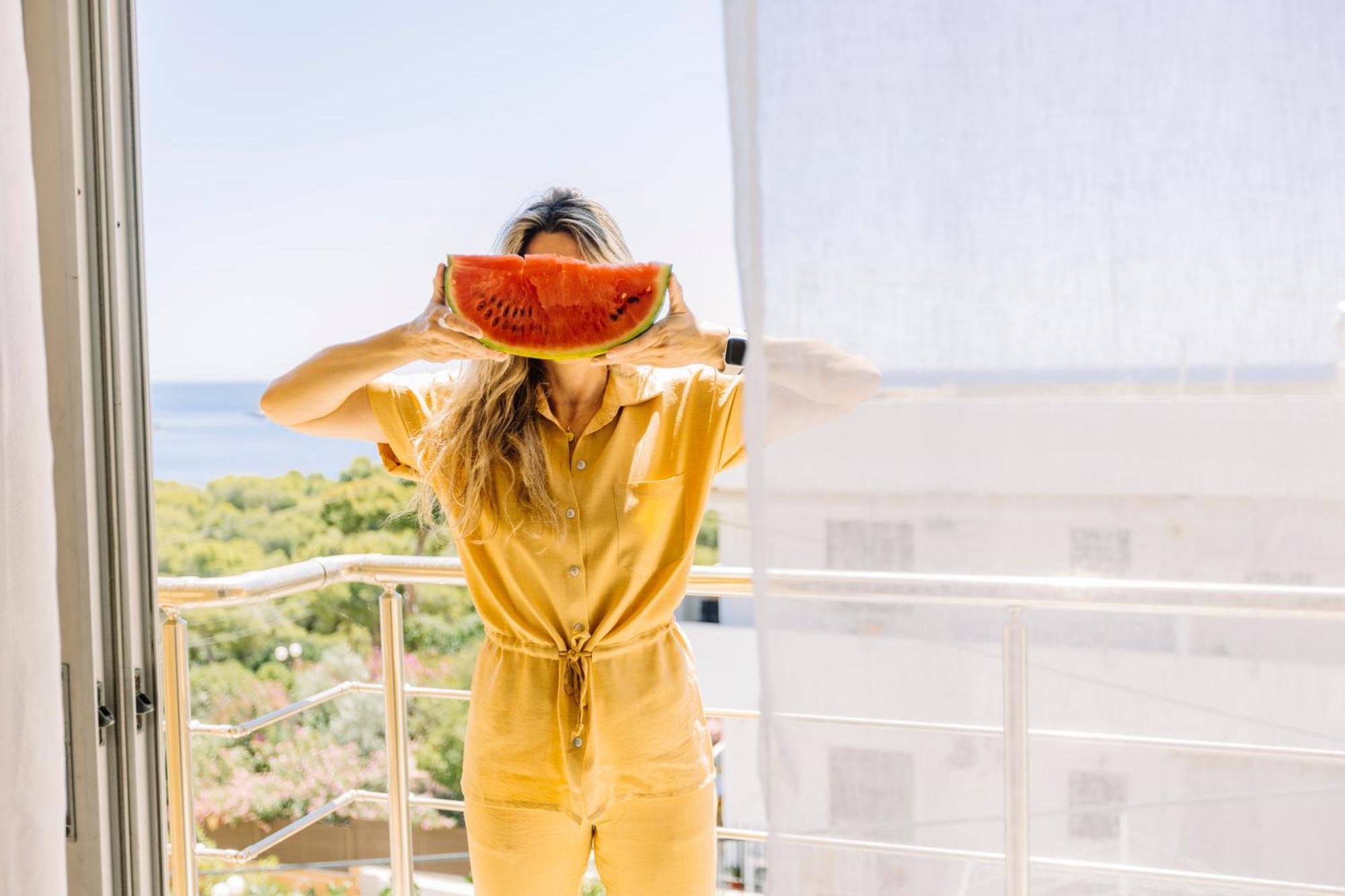 Oelia Rooms & Apartments Agia Marina  ภายนอก รูปภาพ