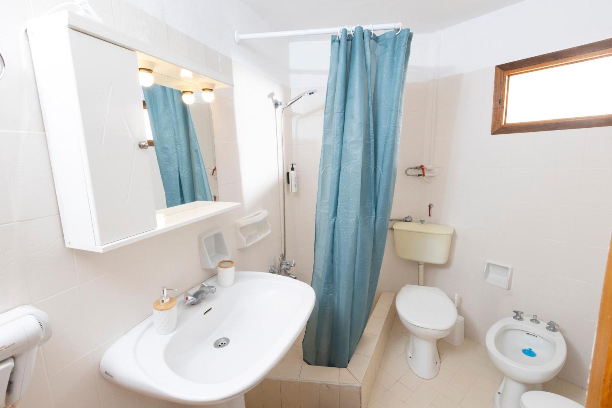 Oelia Rooms & Apartments Agia Marina  ภายนอก รูปภาพ