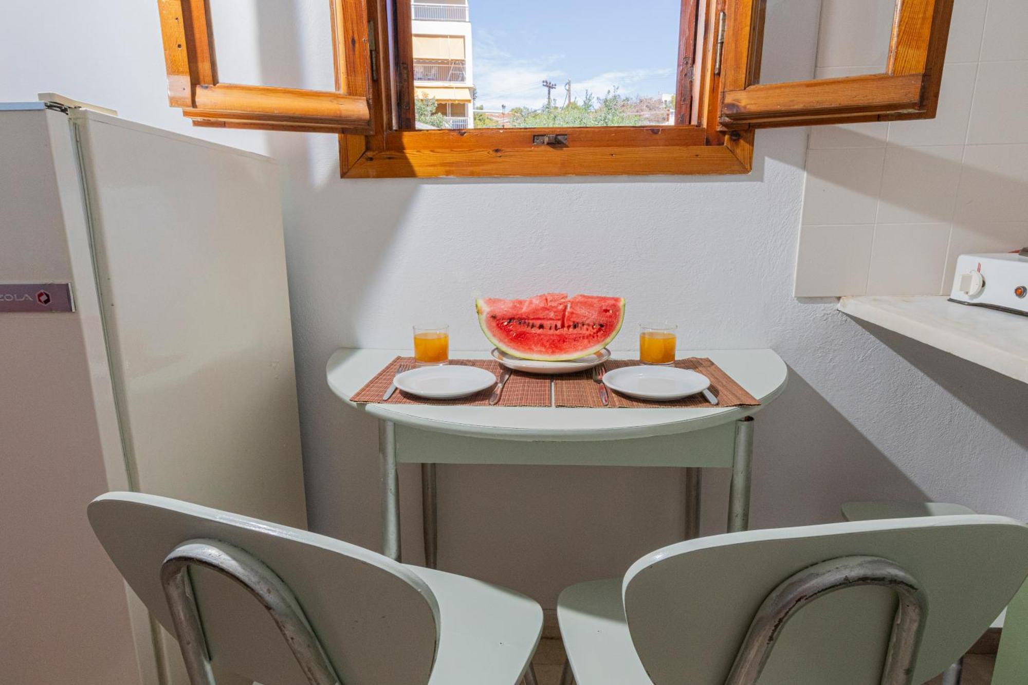 Oelia Rooms & Apartments Agia Marina  ภายนอก รูปภาพ