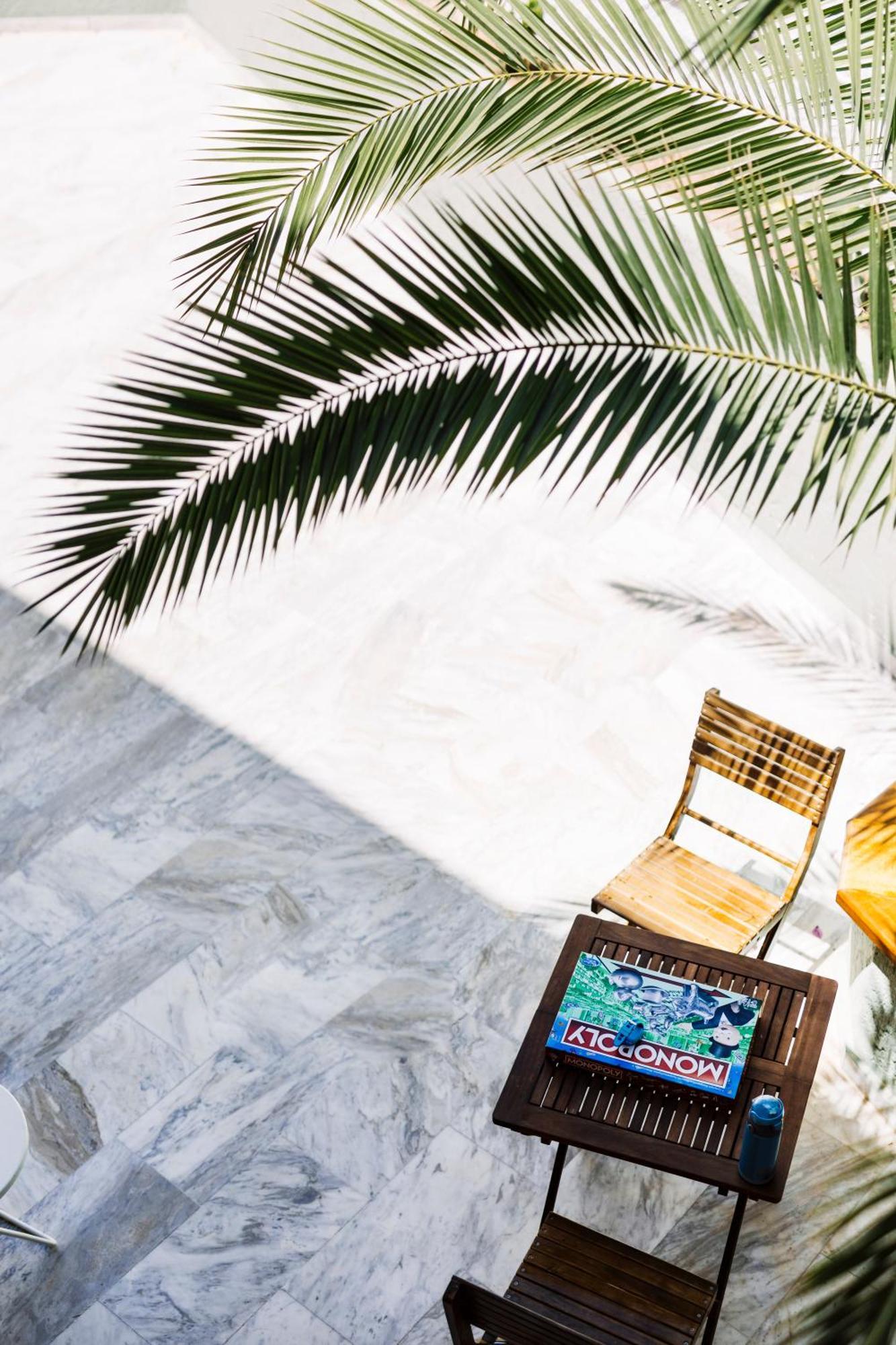 Oelia Rooms & Apartments Agia Marina  ภายนอก รูปภาพ